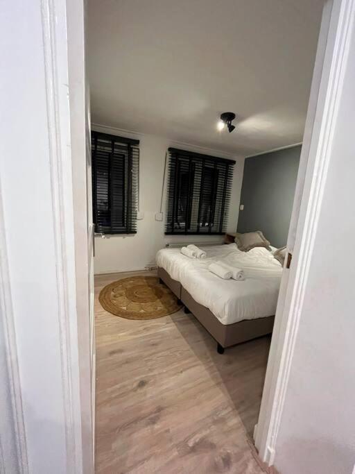 Gezellig Appartement, Gerenoveerd Eind 2022 Tilburg Ngoại thất bức ảnh