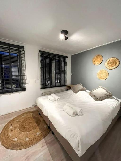 Gezellig Appartement, Gerenoveerd Eind 2022 Tilburg Ngoại thất bức ảnh